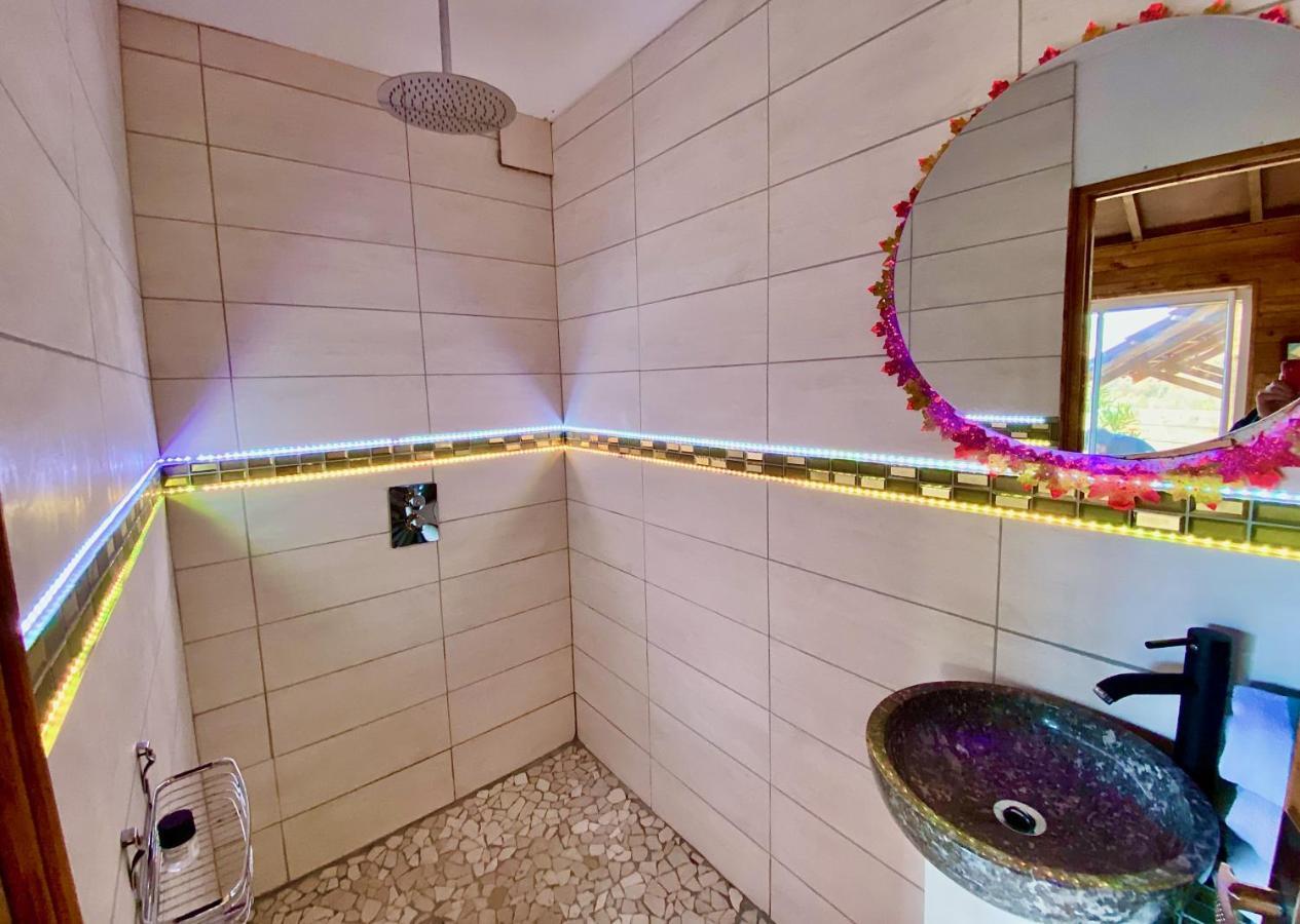 Villa Shangri-La At Concepts En Barousse Créchets Екстериор снимка